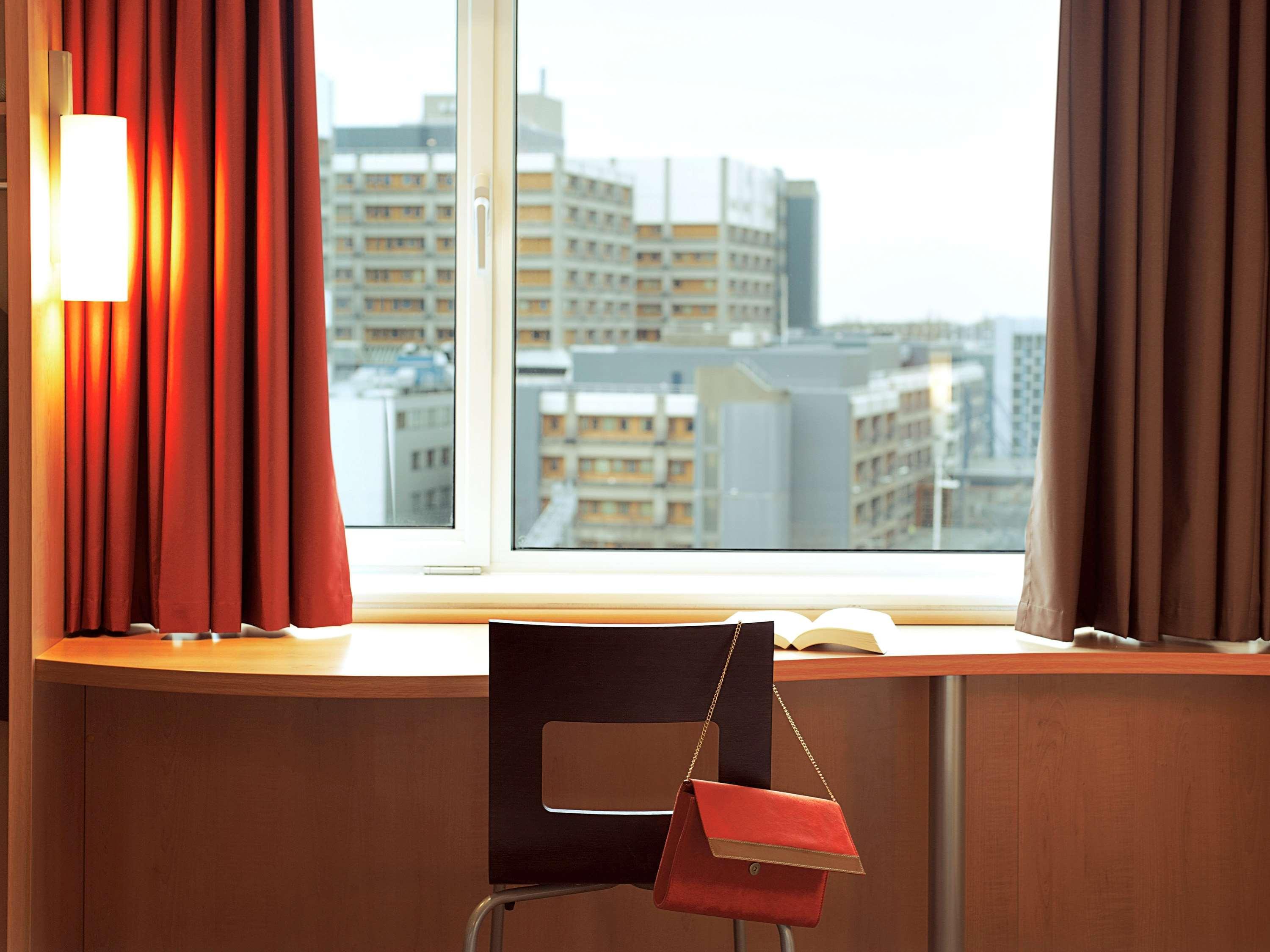 Hotel Ibis Lisboa Jose Malhoa Exterior foto