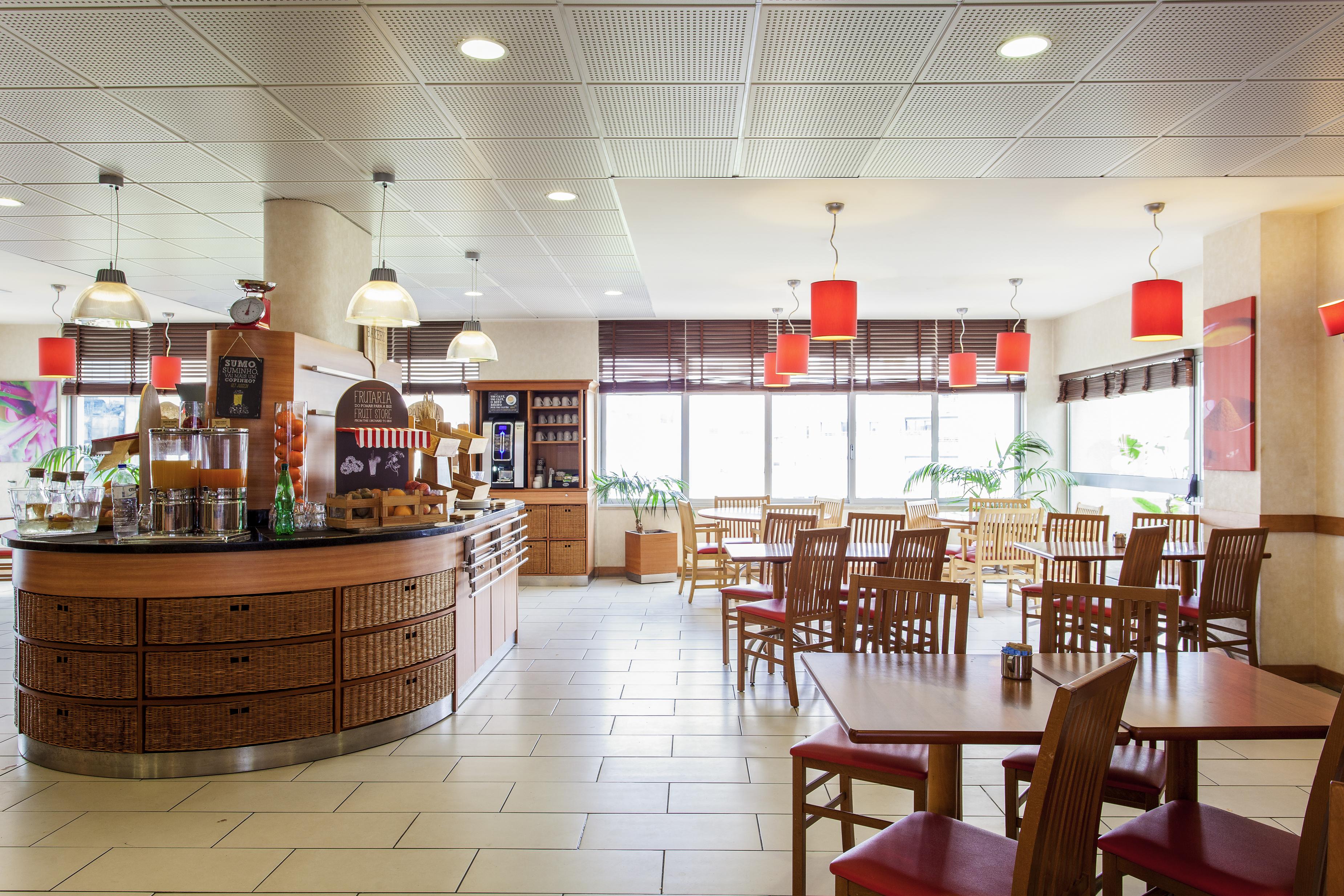 Hotel Ibis Lisboa Jose Malhoa Exterior foto