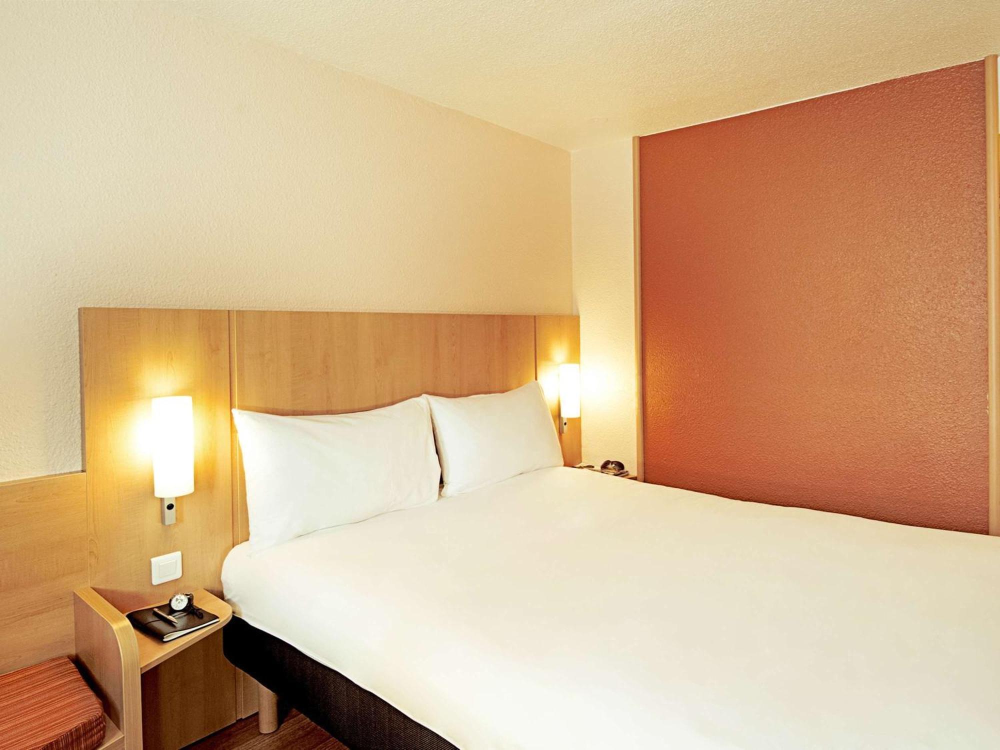 Hotel Ibis Lisboa Jose Malhoa Exterior foto